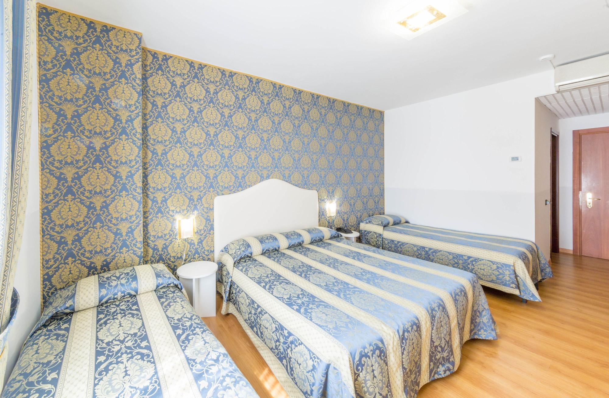 Hotel Floris Моляно Венето Екстериор снимка