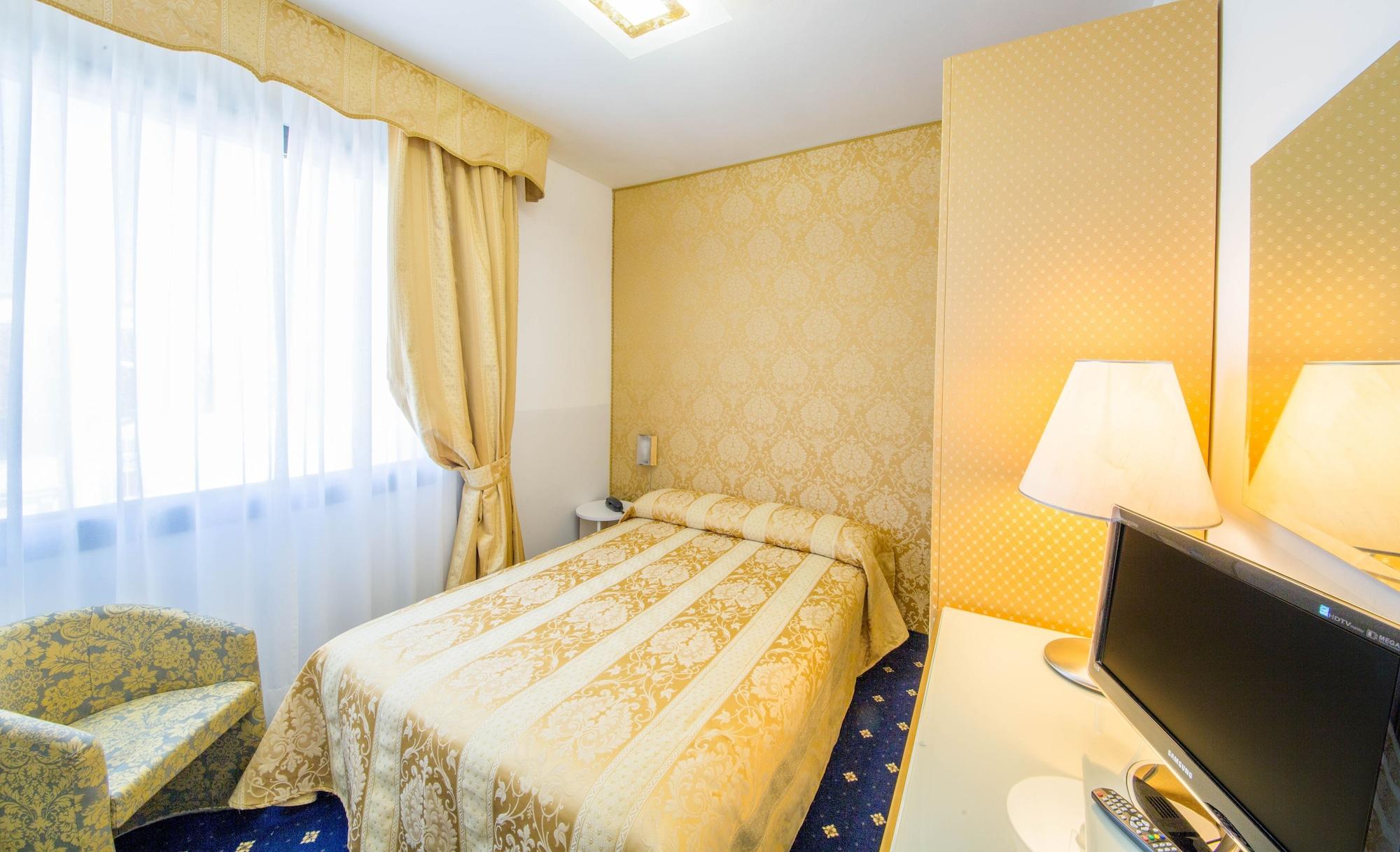 Hotel Floris Моляно Венето Екстериор снимка
