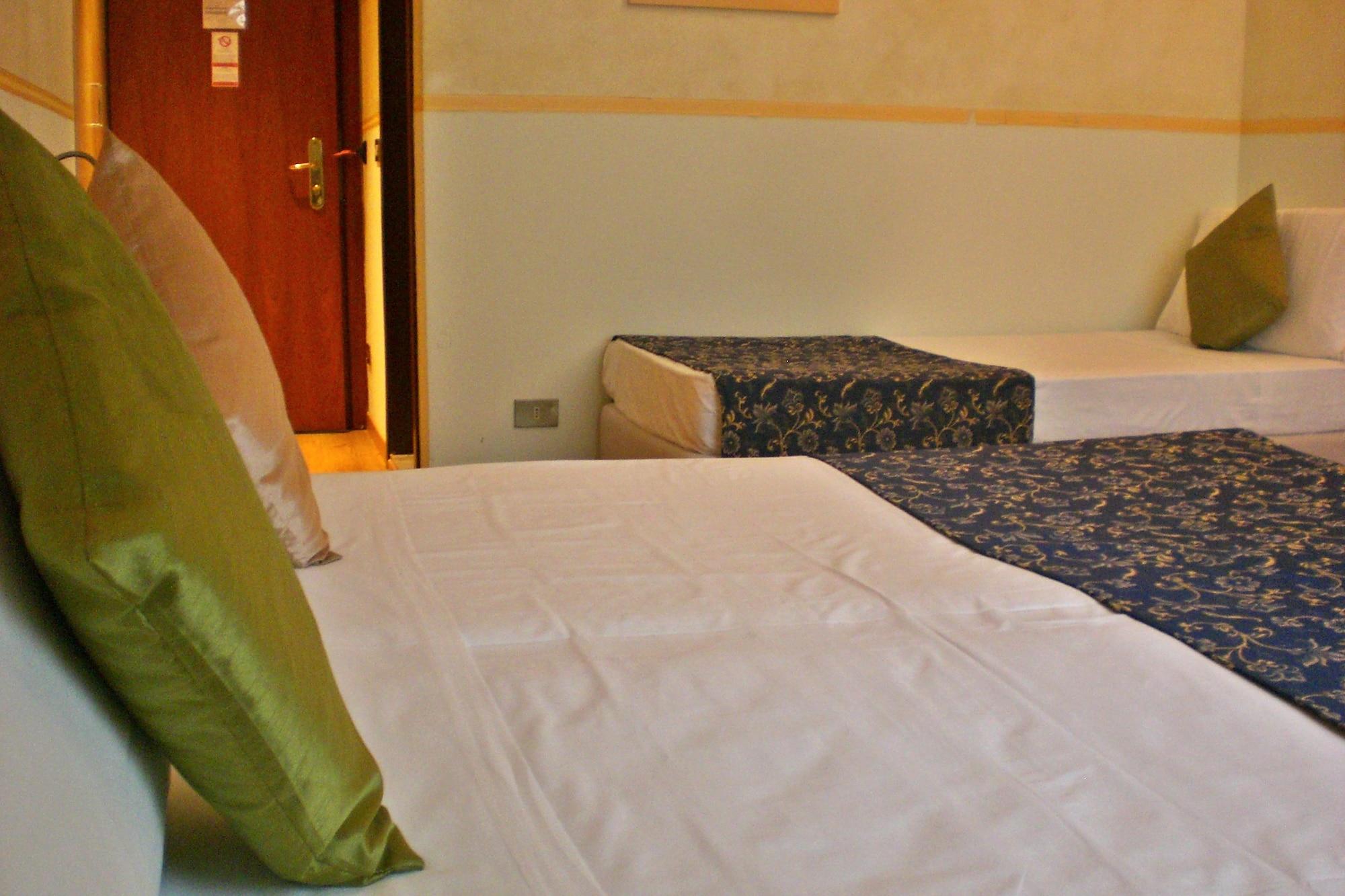 Hotel Floris Моляно Венето Екстериор снимка