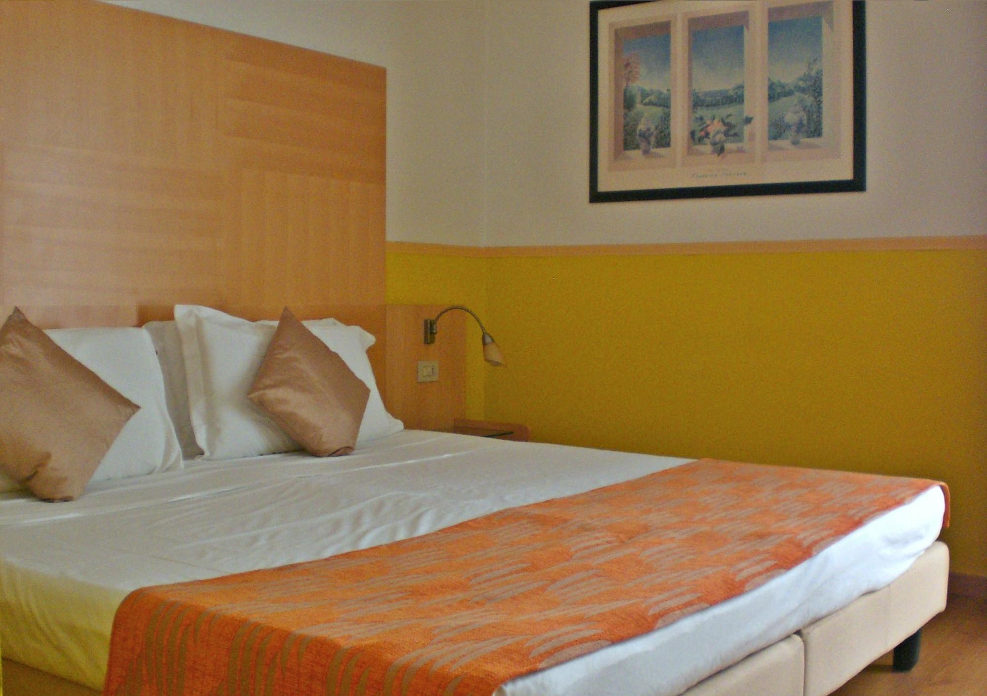 Hotel Floris Моляно Венето Екстериор снимка