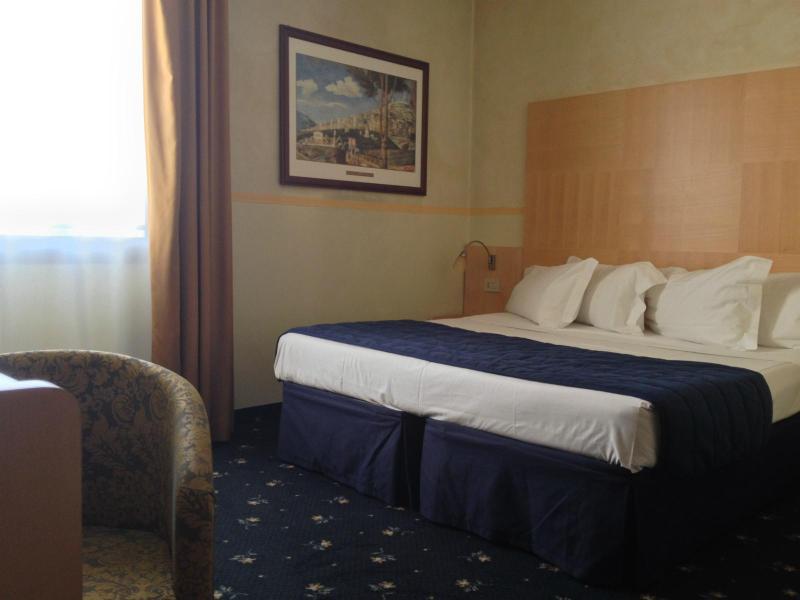 Hotel Floris Моляно Венето Екстериор снимка